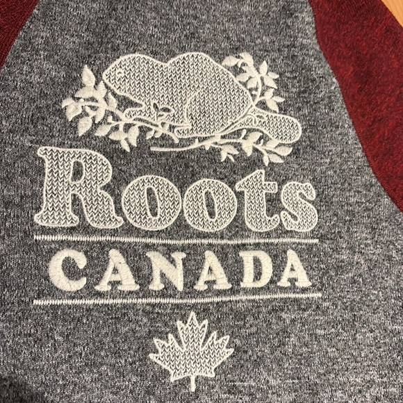 Burgundy Red & Grey Roots Canada Hoodie - size XS - Picture 3 of 16